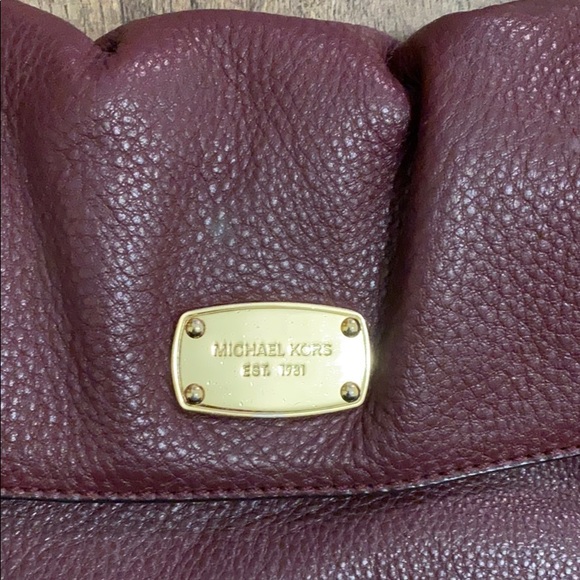 Michael Kors leather bag with chain strap - Picture 2 of 5